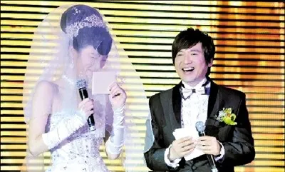 叶世荣与模特女友北京完婚 齐秦录VCR送祝福