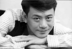 清明值得怀念的明星 张国荣黄家驹音容相貌今犹在