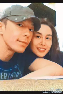 传黄贯中"杀父论"为炒作 因与朱茵闹僵父亲劝和