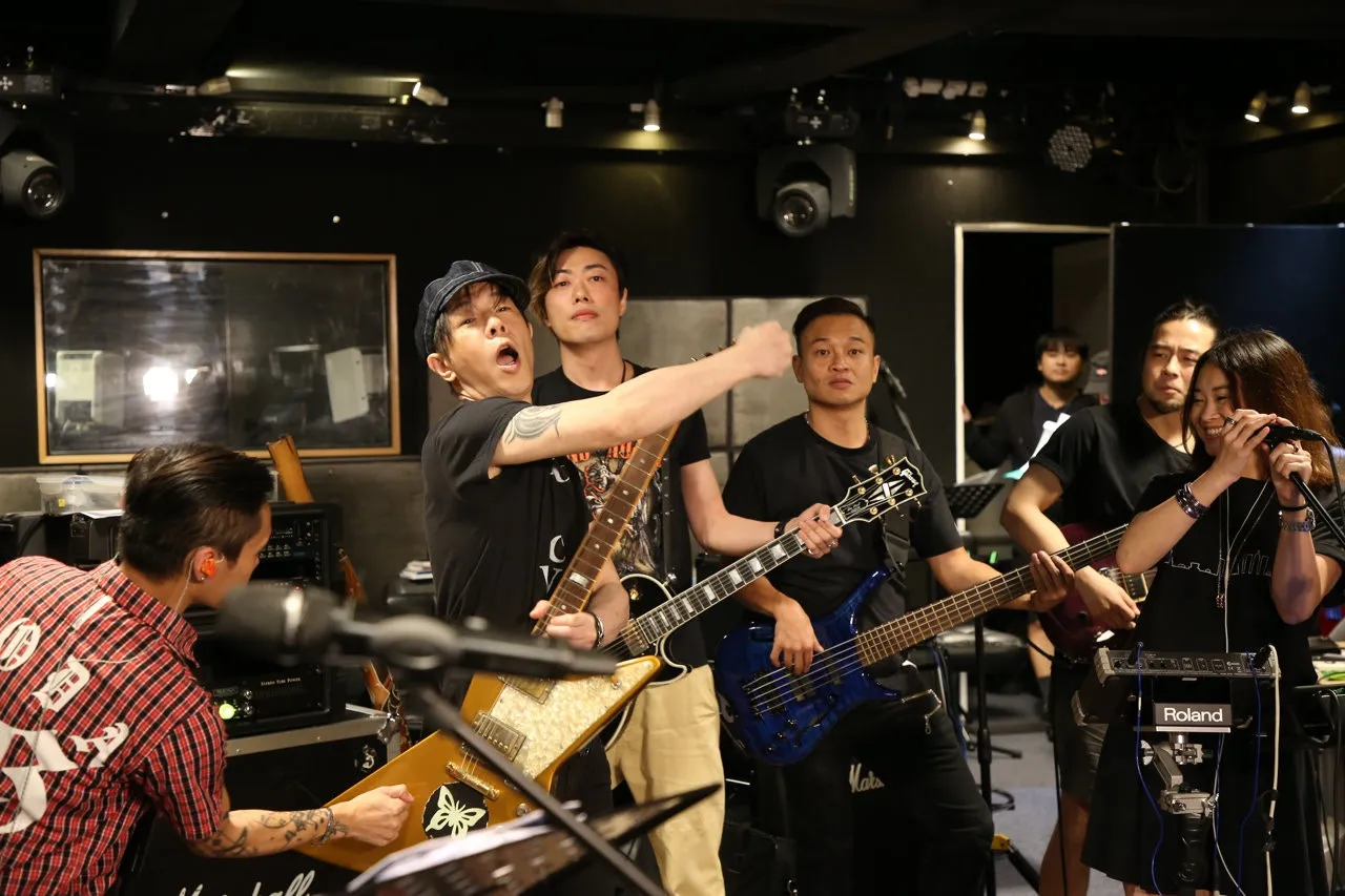黃貫中Kolor秋紅開騷翻唱90年代經典 Paul：冇生活又何來搖滾？
