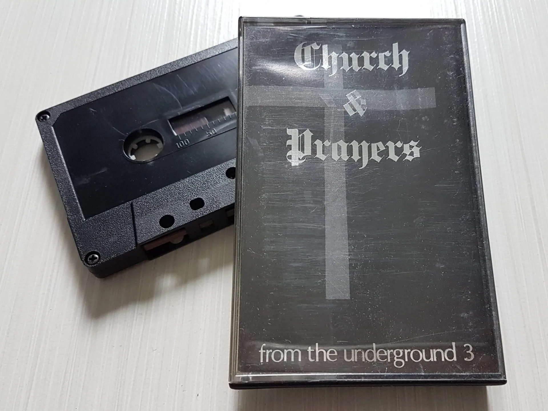 《From The Underground》頭三場音樂會都有出版成卡式帶現場專輯，這是《From The Underground 3: Church & Prayers》。(攝影：袁智聰)