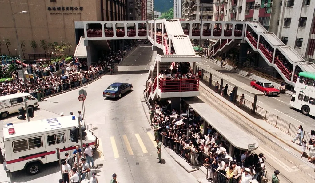 Hundreds of distraught fans gathered near the Hong Kong Funeral Parlour where Wong Ka-kui’s body was kept following his unexpected death in Tokyo.