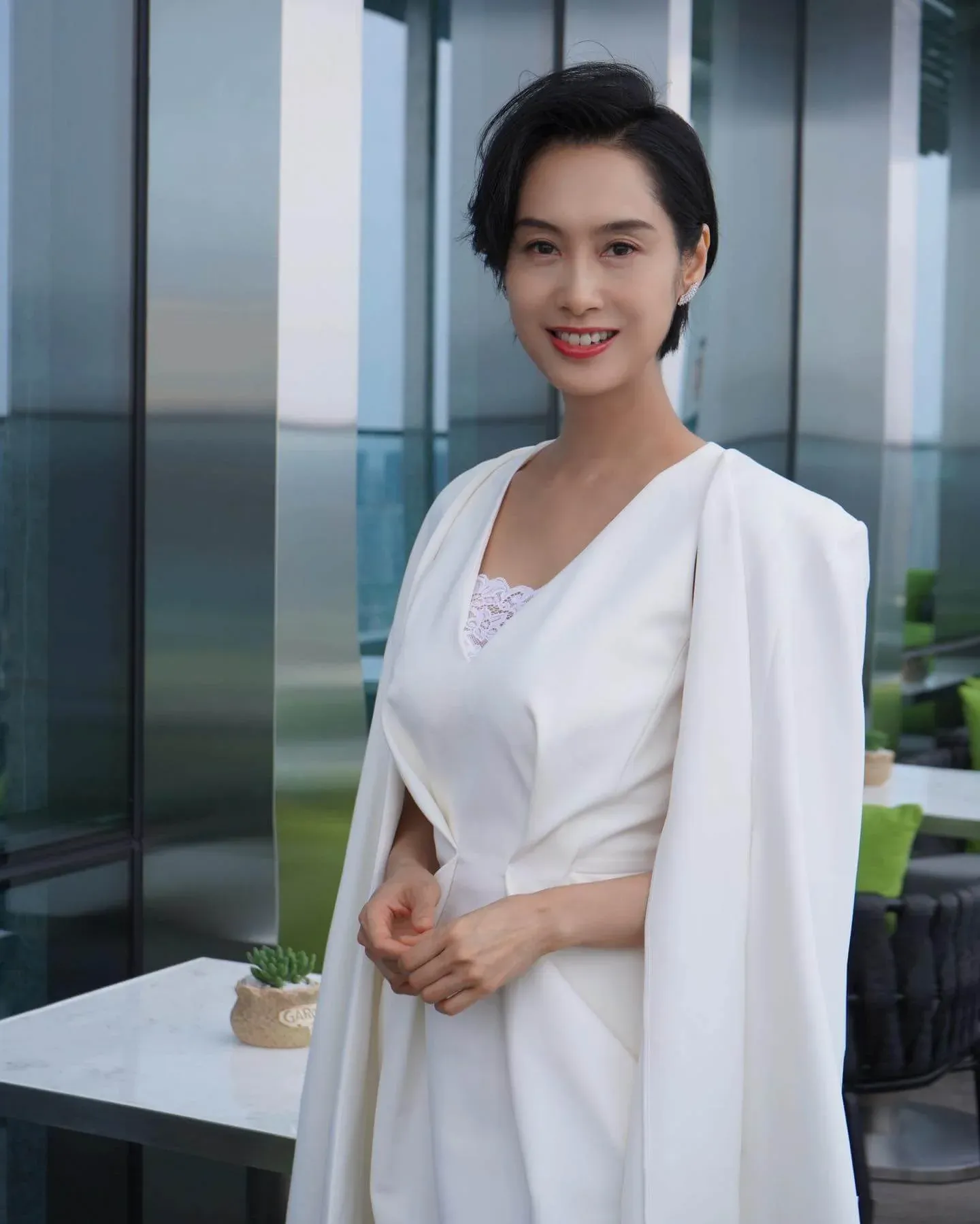 想想辦法吧！爸爸｜朱茵犧牲「女神」色相 婆婆妝出場