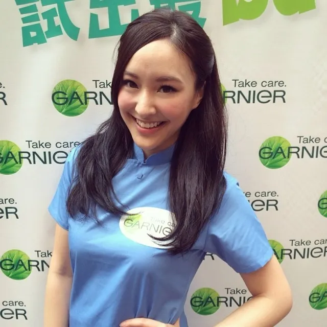 陳瀅（Jeannie）一向被宅男視為女神，扮學生妹當然零難度！(IG/@missjni)