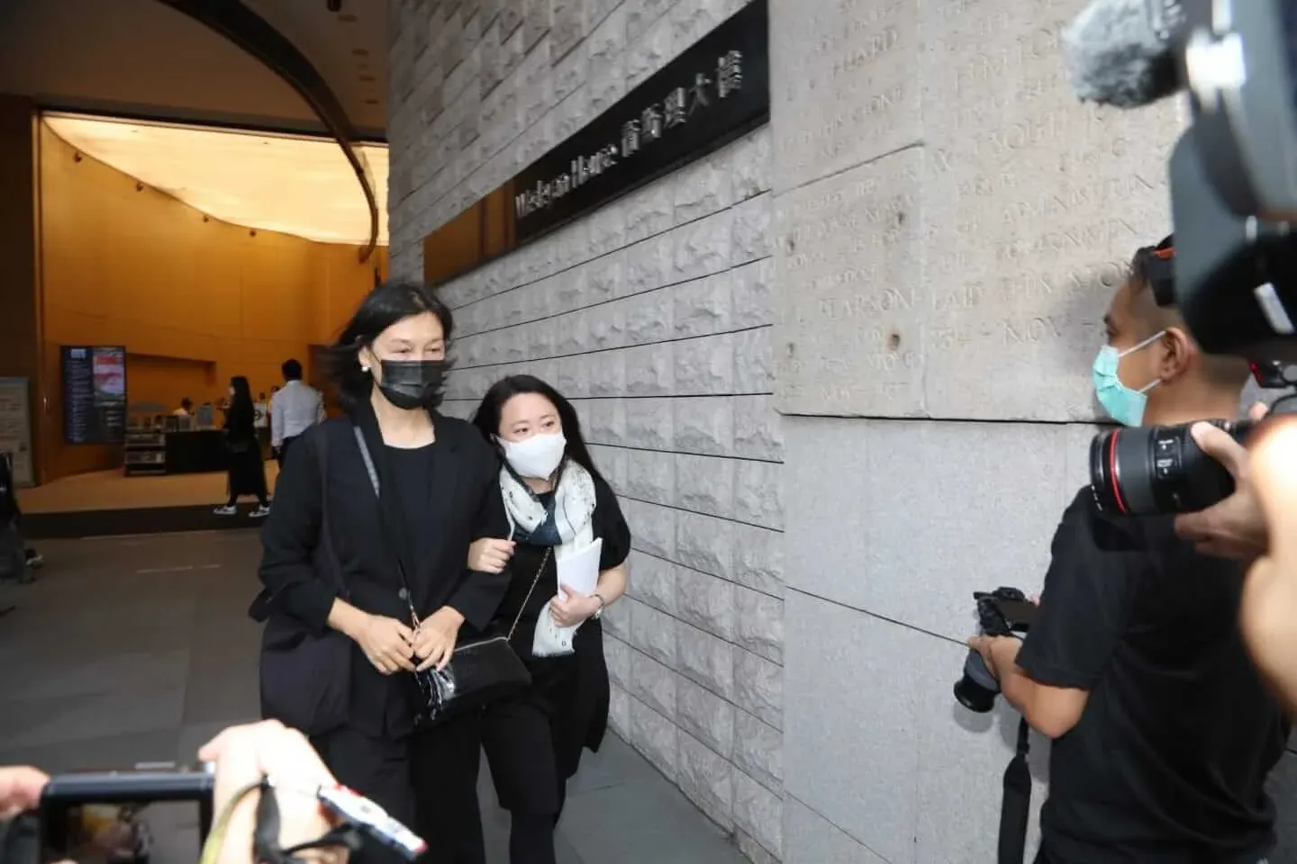 唐奕聰安息禮｜太極五子扶靈心情未平伏 樂隊演唱會預留Gary位置