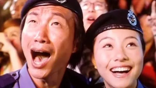 《龍咁威》仲有一首插曲《我代你哭》，亦深受歡迎。（《龍咁威2003》影片截圖）