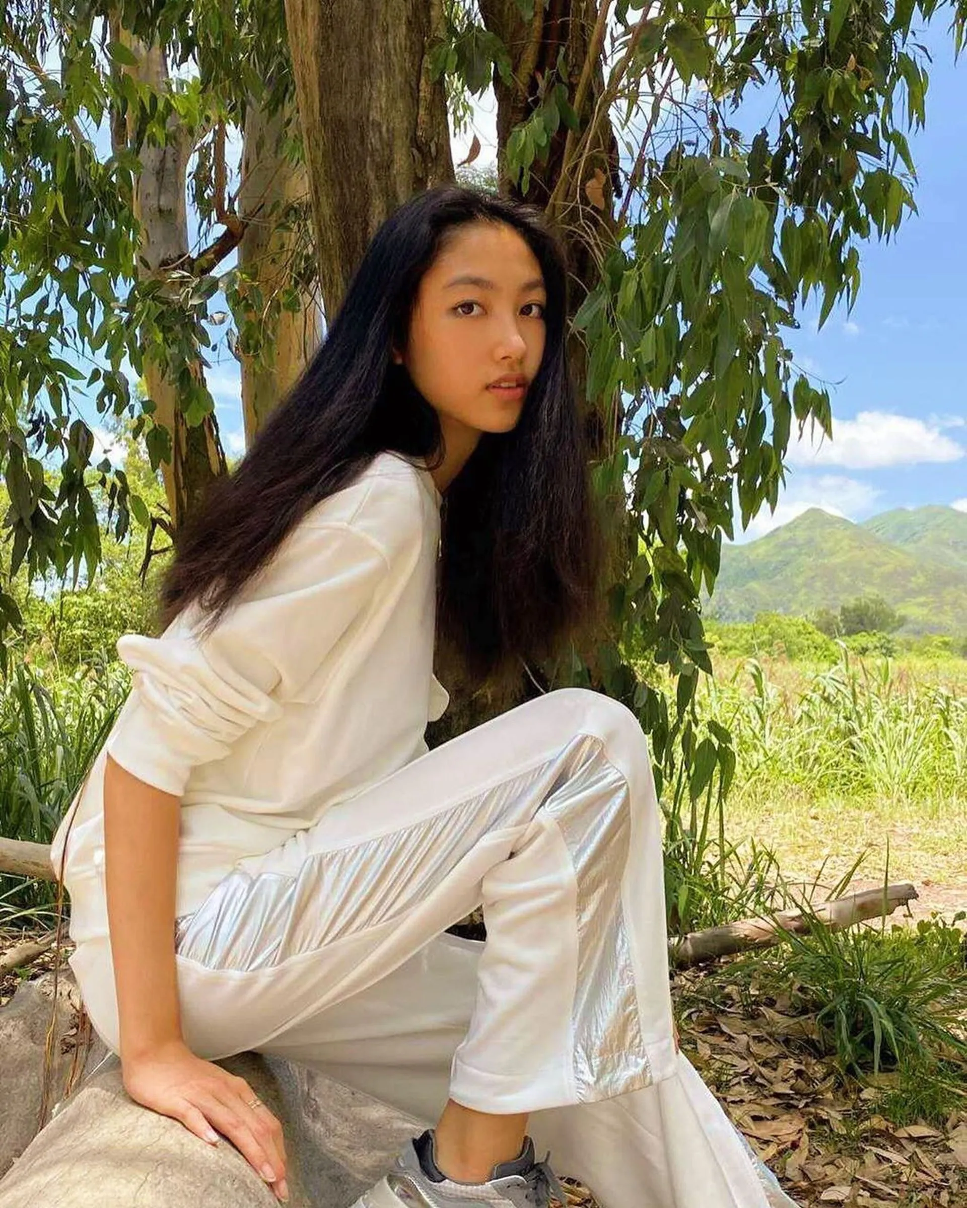 任達華和琦琦女兒任晴佳（Ella）：IG追蹤者8865位。（IG/ @ellayamofficial）