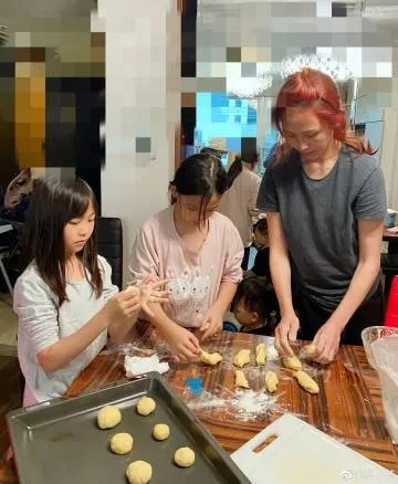 （圖片來源：蔡少芬微博）