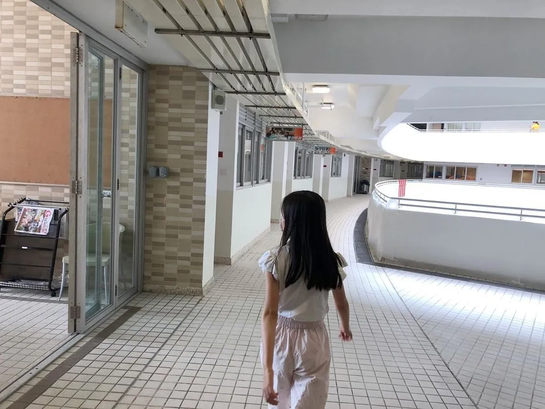 郭可盈囡囡林天若回學校取書簿準備新學年（郭可盈ig）