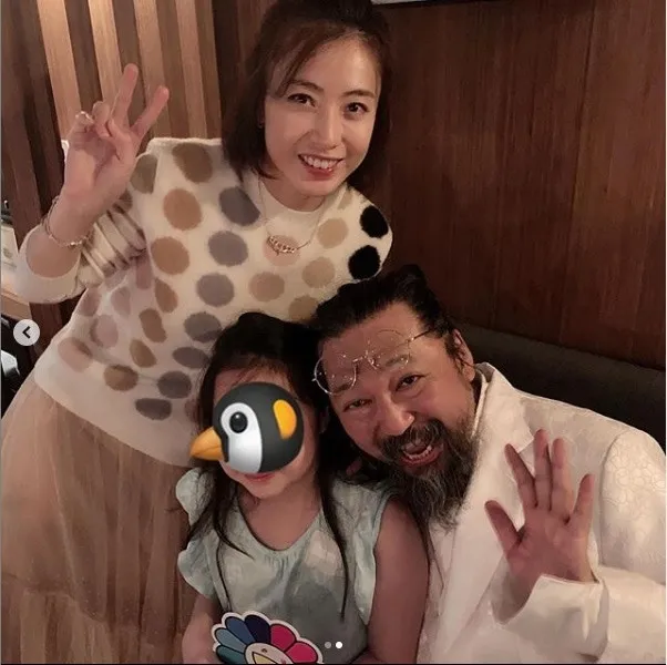 甘比不時帶子女四處周周，讓他們對社會了解更多。（甘比ig圖片）