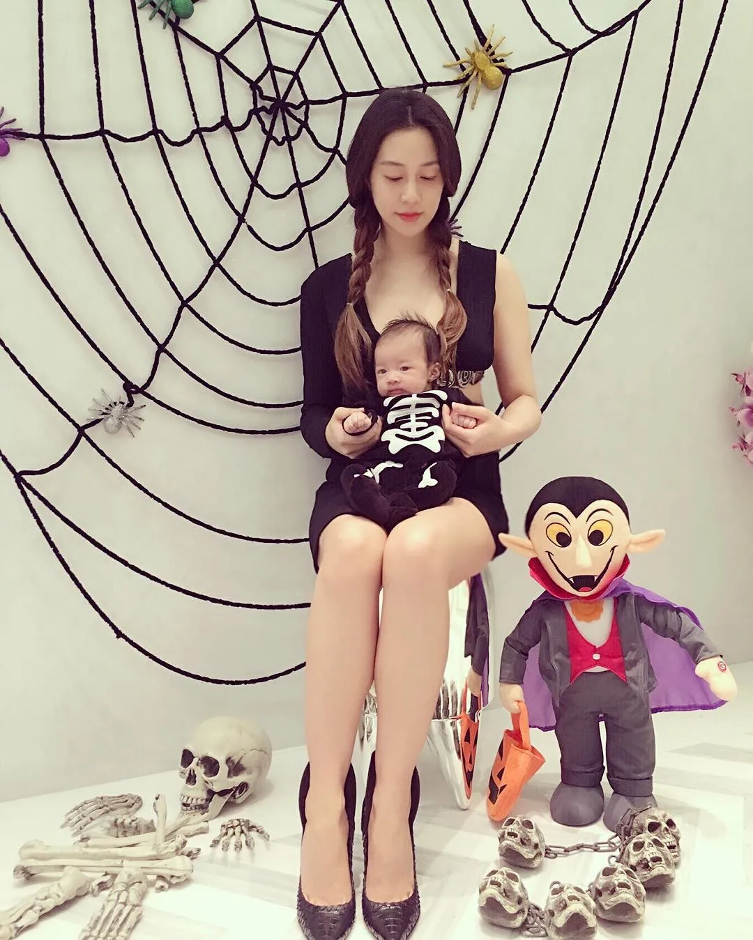 徐子淇亦透過古法紮肚修身（徐子淇ig）