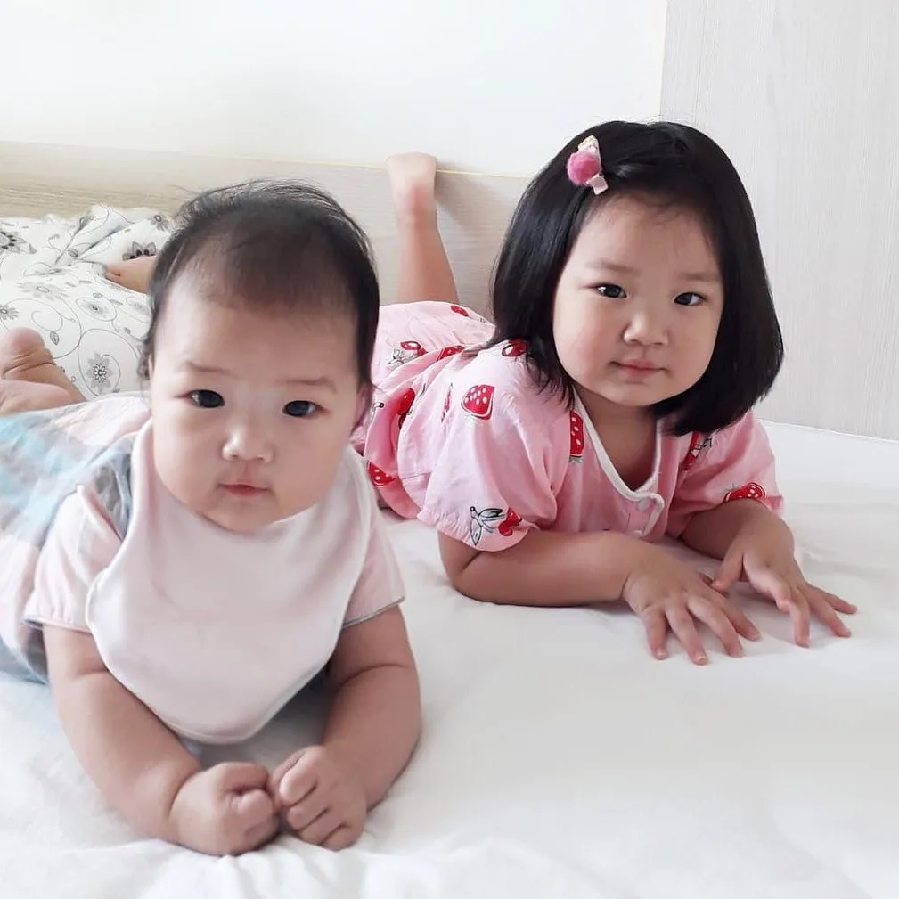 王祖藍今日貼出大女王天韻（Gabrielle）和細女王海靜（Hayley）的合照（Instagram@wong_cho_lam）
