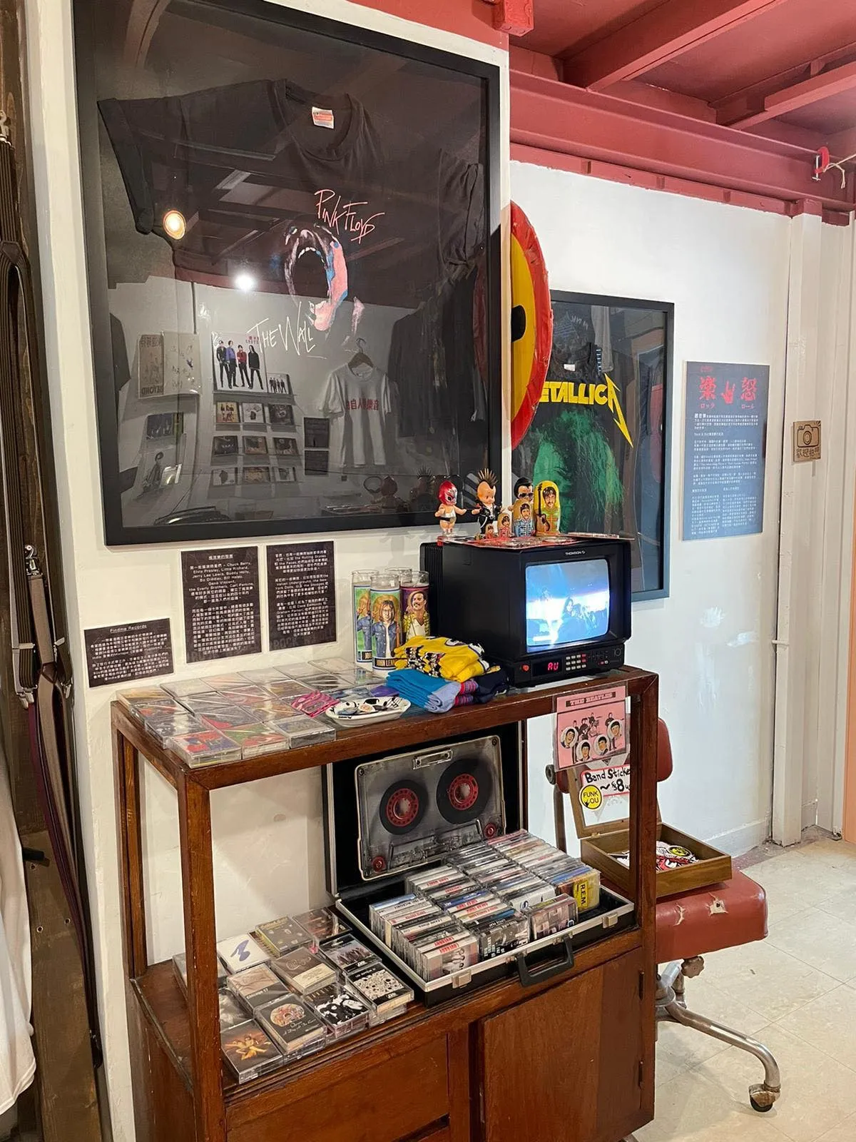 由卡式帶廠牌Findme Records，為大家展示一系列70s至80s搖滾樂團Cassette。（文化屋雑貨店）