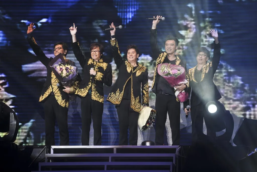 The Wynners: Anthony Chan, Bennett Pang, Alan Tam, Kenny Bee and Danny Yip.