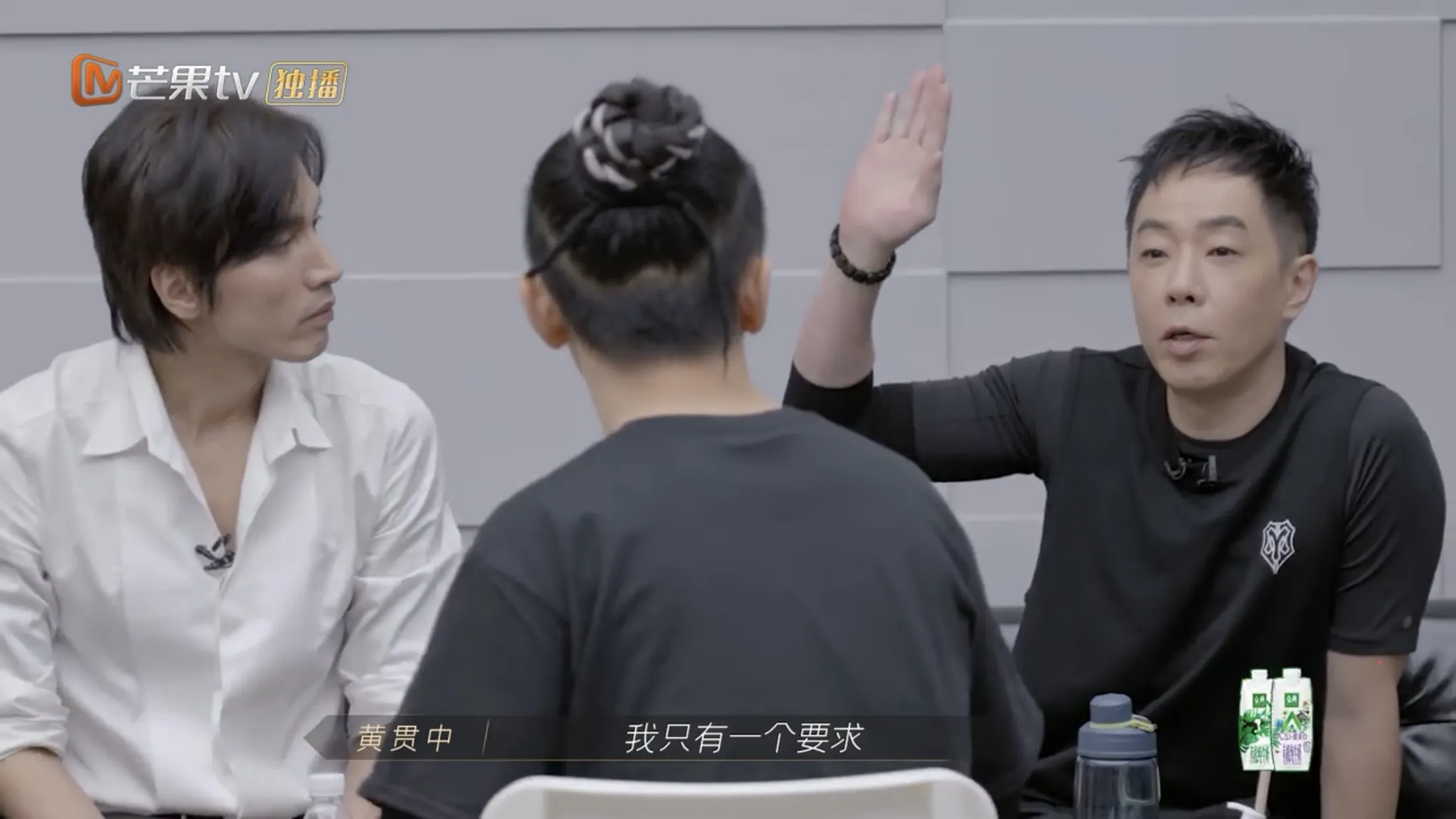 阿Paul鼓勵成員享受比賽。（視頻截圖）