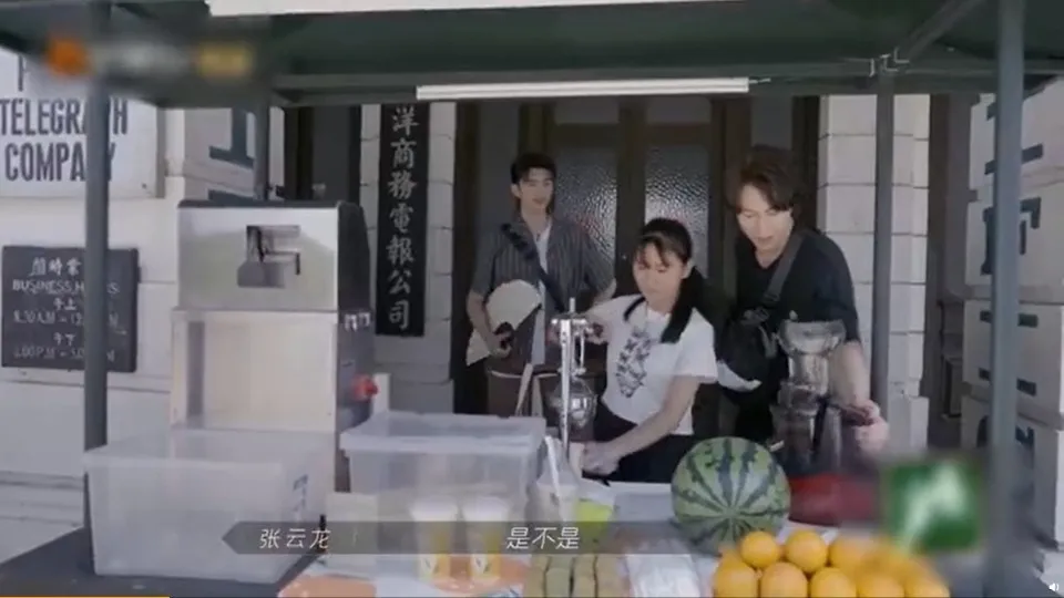 向女粉絲表示言承旭是亞洲第一天王。（微博圖片）