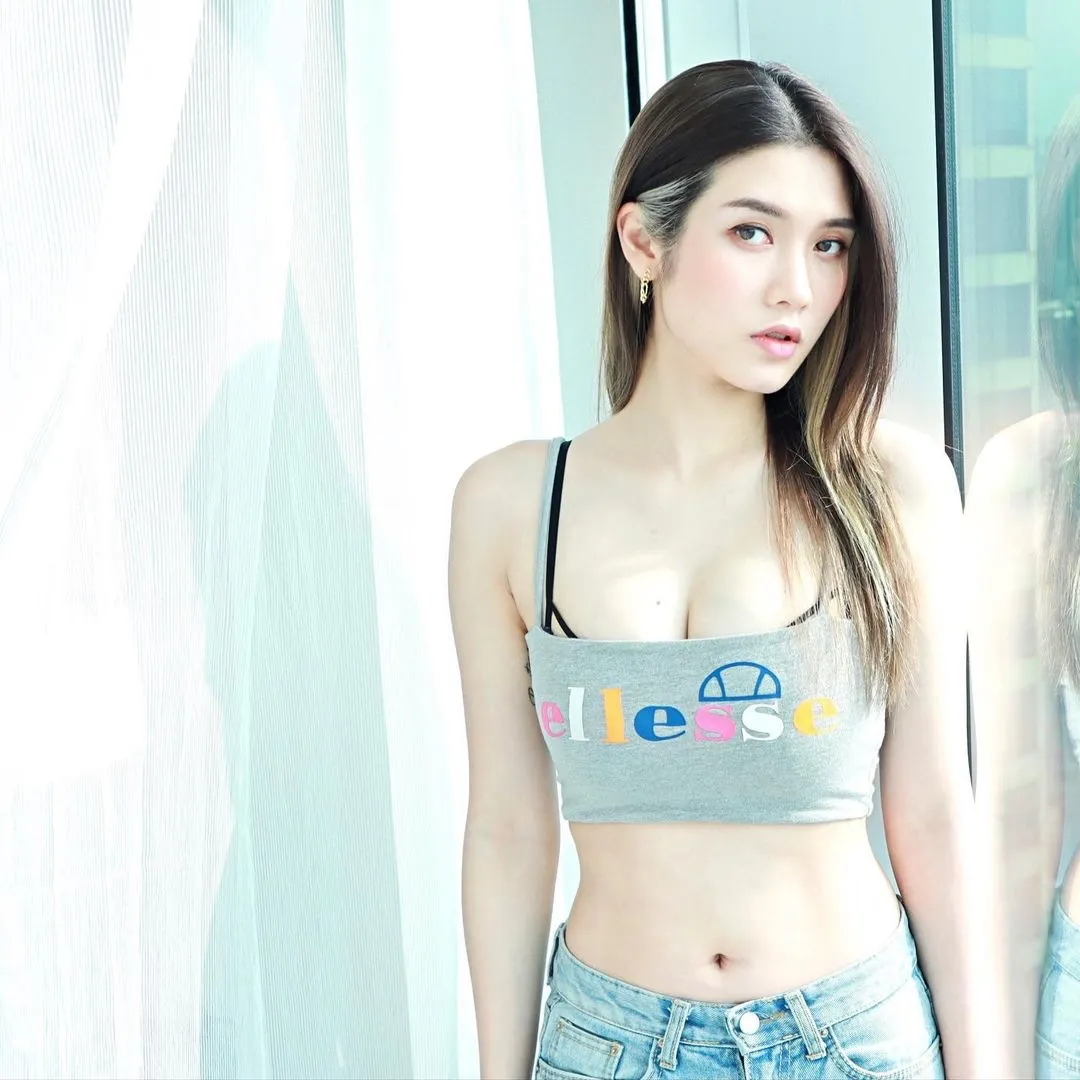 長髮look。（IG@charlottecheung107）