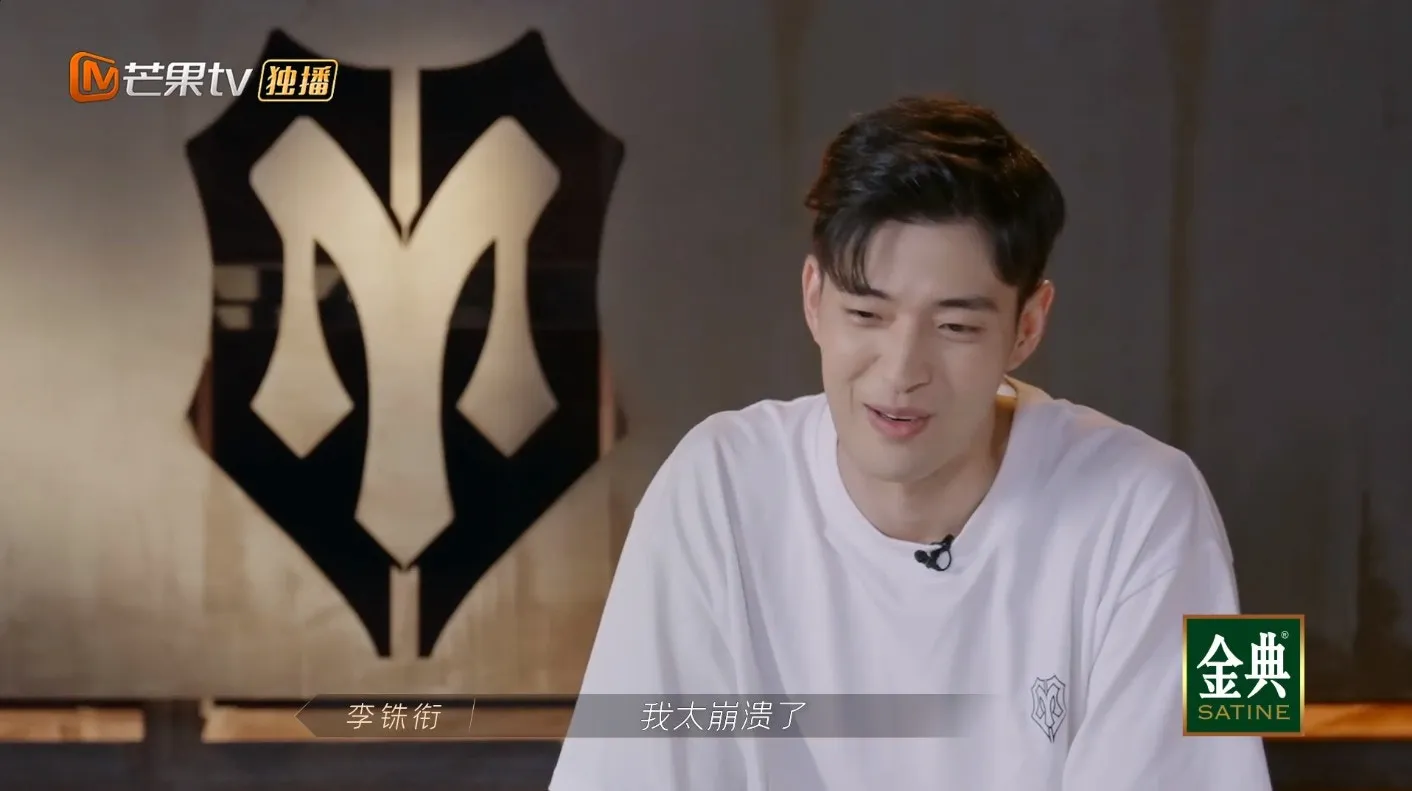 只學了幾個月中文的James更是崩潰。（視頻截圖）