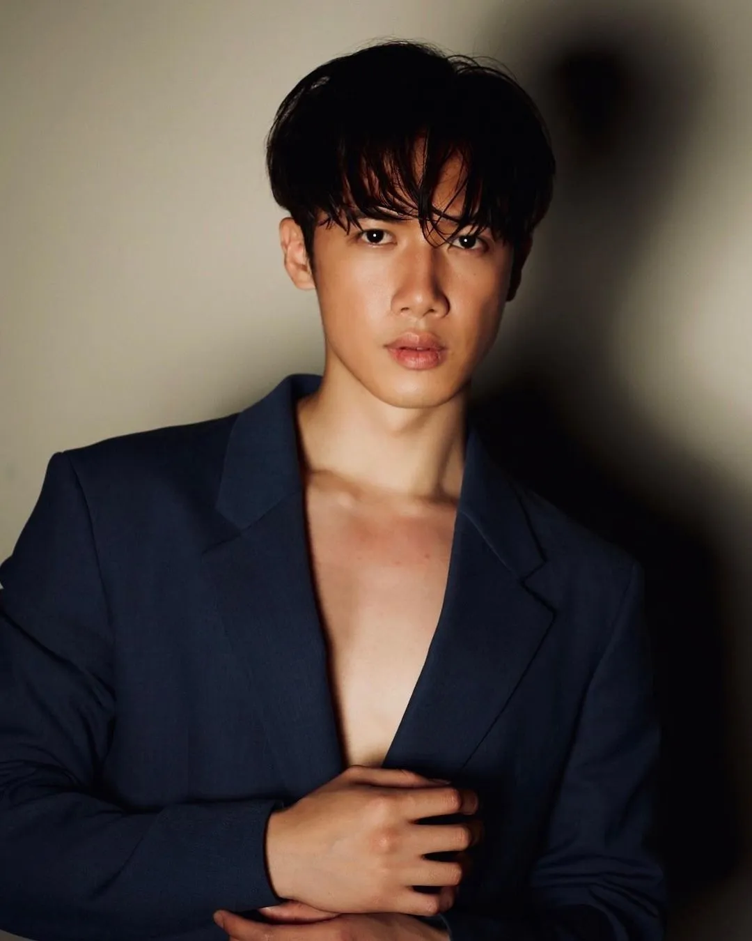【Mirror聯乘MaskOn專屬團徽口罩】Stanley。（IG/ @stanleysc_）