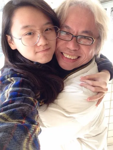 林靖恩爸爸發現女兒與李坤城拍拖後，將兩人的聯繫隔絕，並將女兒鎖在家中，最後林靖恩為了愛不惜絕食和斷絕父女關係表達不滿，後來即使林靖恩懷孕都拒絕對她有任何照顧，將她趕出家門。（FB圖片／李坤城）
