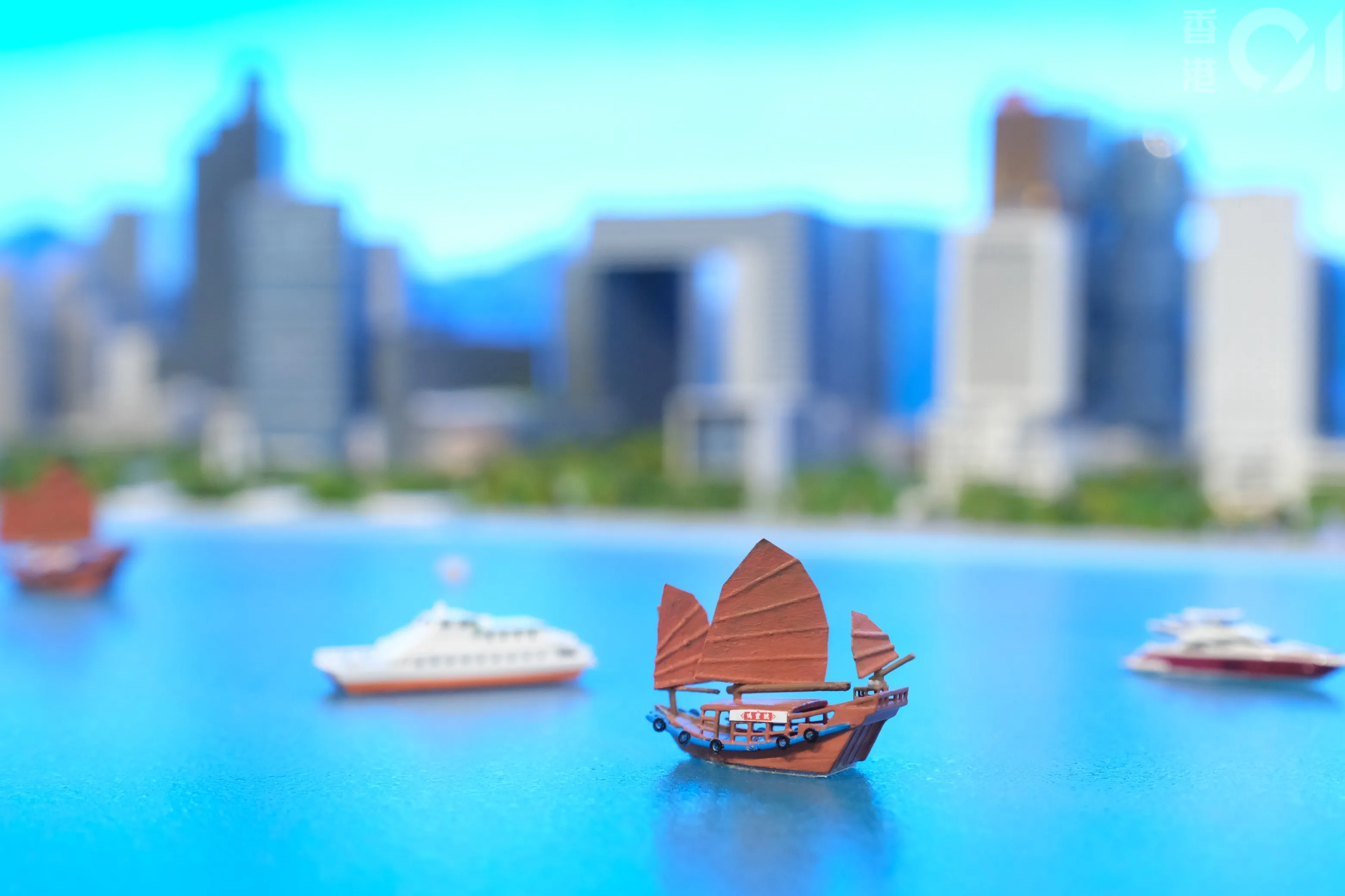 用了磁石技術，令「海上」的天星小輪亦能在海中航行。（盧翊銘攝）