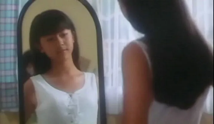 唐寧在1989年已經以8歲之齡作為童星出道，開始接拍廣告和電視劇（劇照）