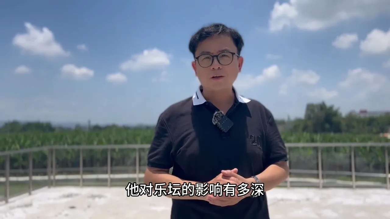 即場唱《海闊天空》。（影片截圖