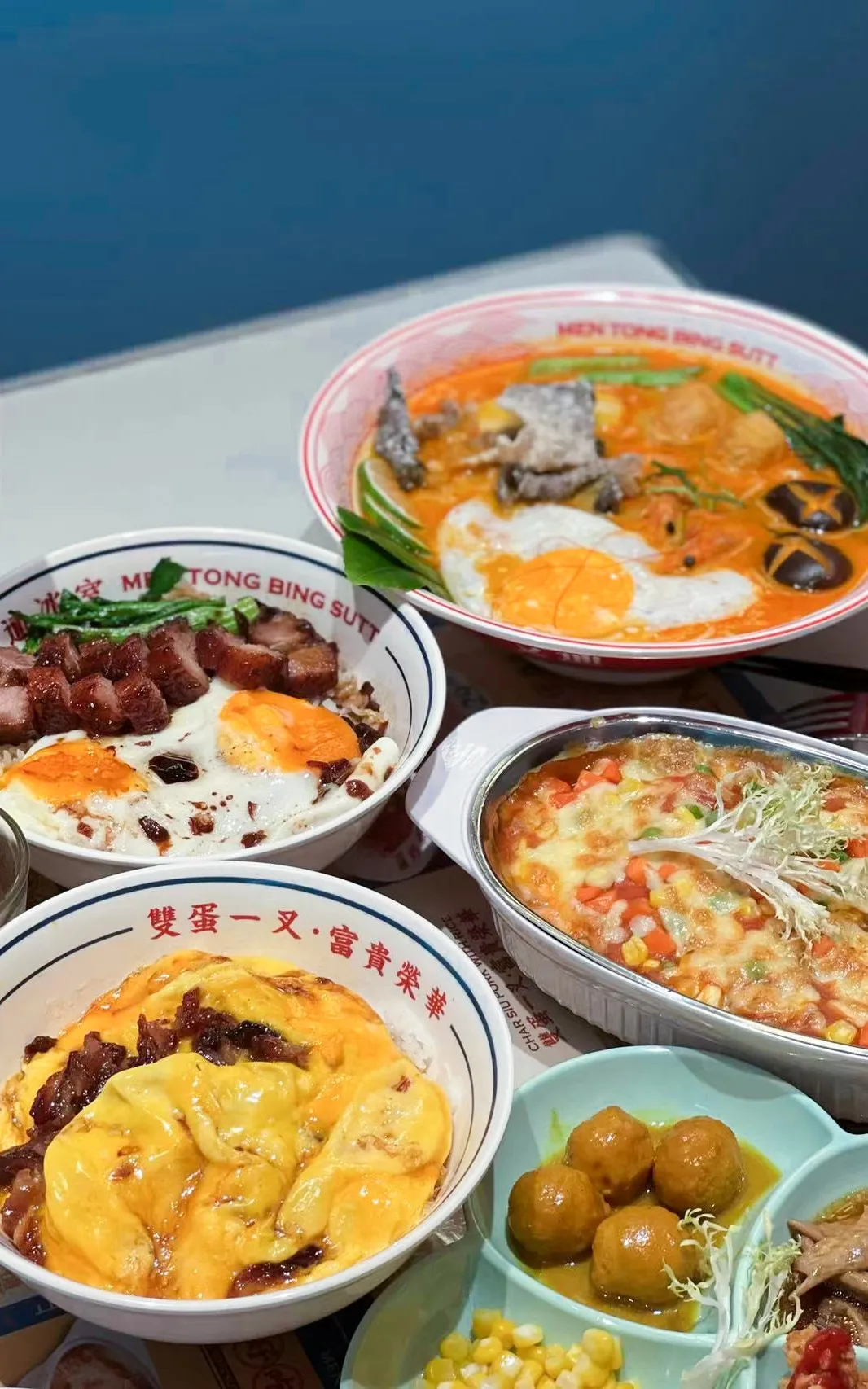 星爺同款黯然銷魂飯、暴富漏奶華、惠靈頓牛排等等，性價比都超高。（ShenzhenWeekly提供）