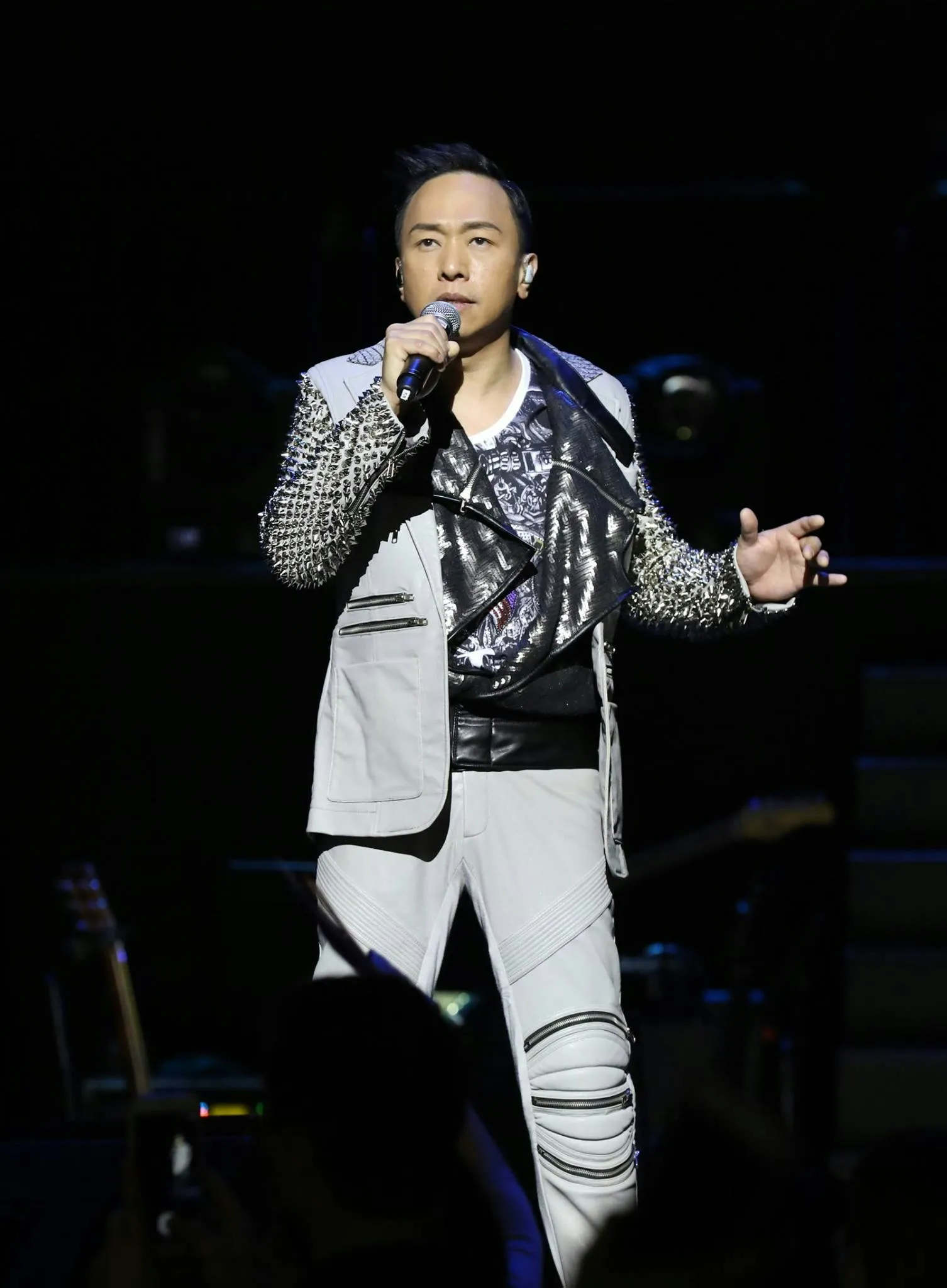 黃家強就家駒墓碑被毀表態。（fb@黃家強）