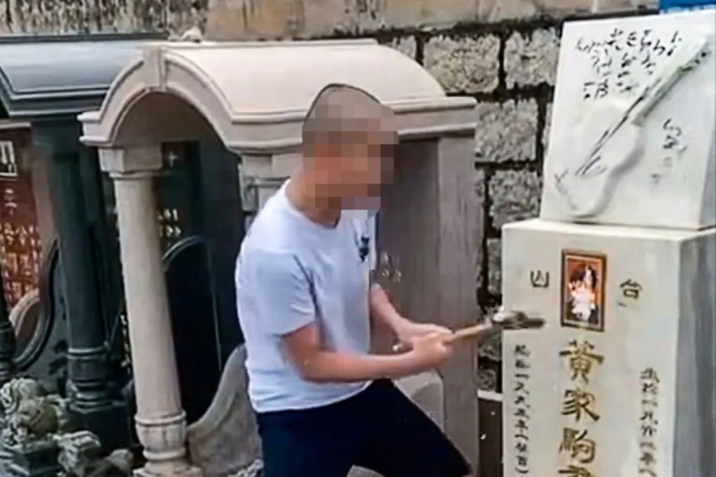 Hong Kong’s Beyond outraged after 2 arrested for damaging lead singer’s grave