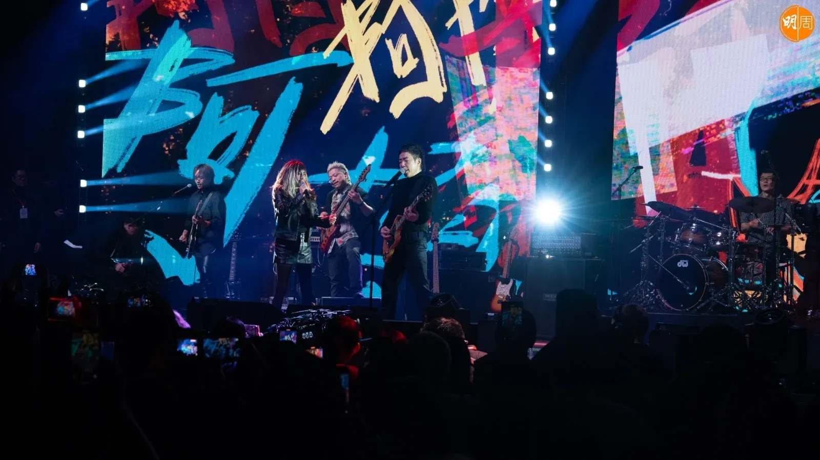 何超黃貫中24味ROCK爆倫敦 LMF眼濕濕唱《一夥》悼大飛