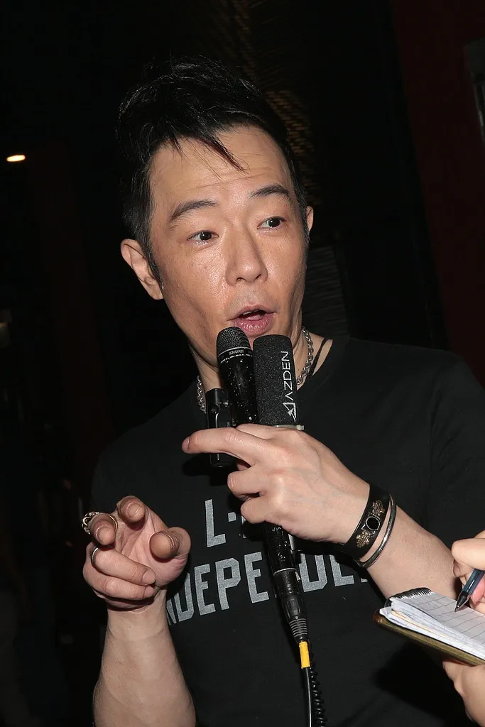 黃貫中曾狠批棒棒堂咪嘴，揚言：「3年後仲喺度先同我講」如今棒棒堂相隔15年再合體，網民笑言：「真係仲喺度。」（VCG）