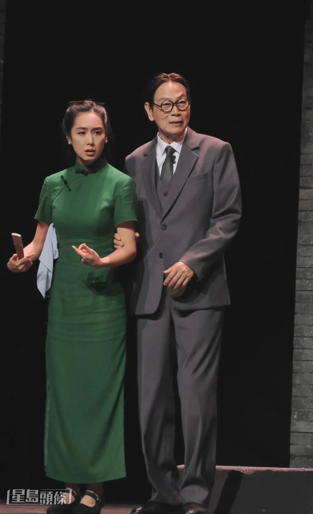 同羅家英相隔30年再合作。