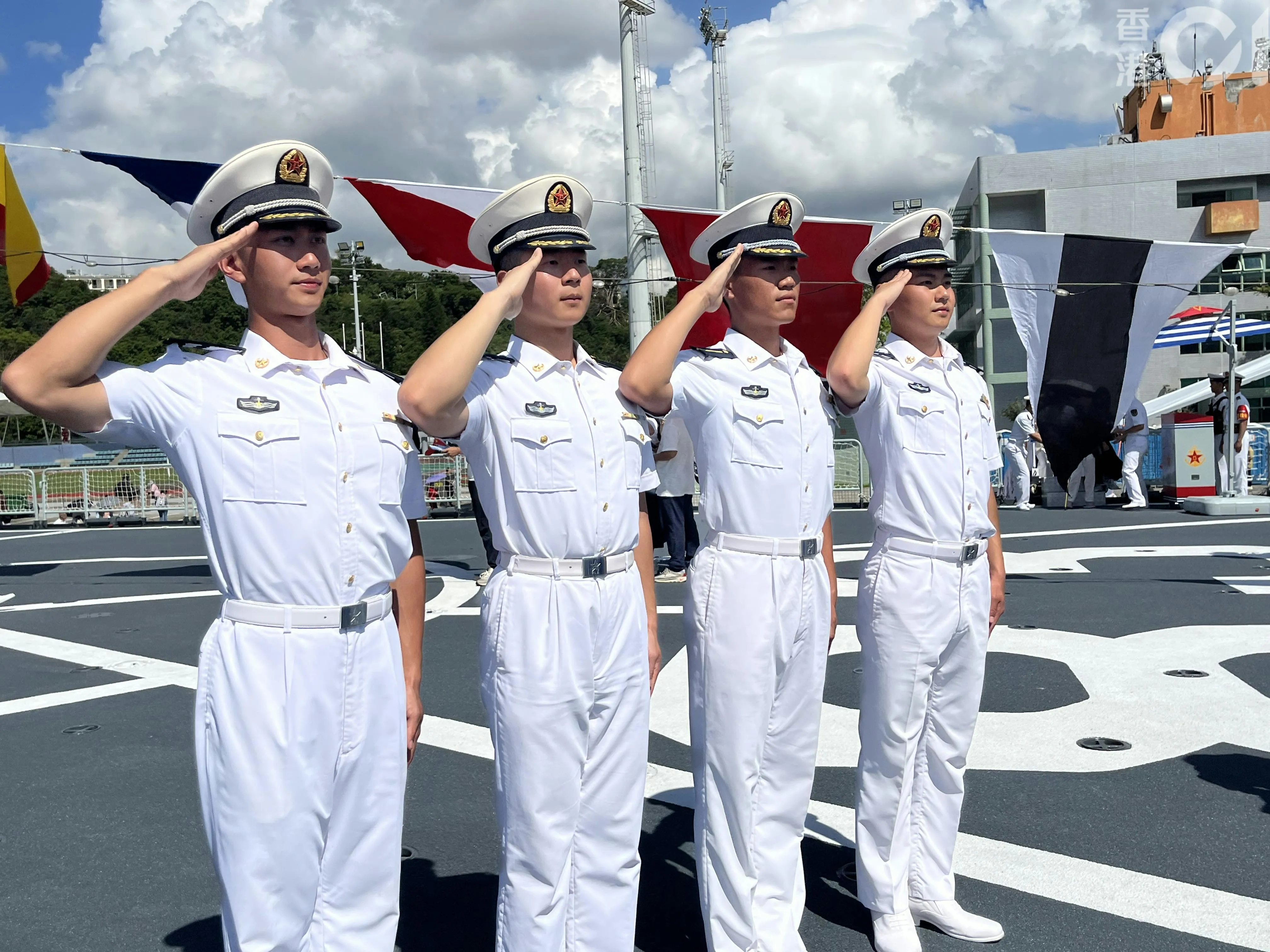 海軍學員，左起：程嘉銘、張子涵、駱嘉毅、李春良。（林遠航攝）